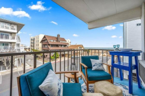 Exquisite Ocean View Condo with Pool